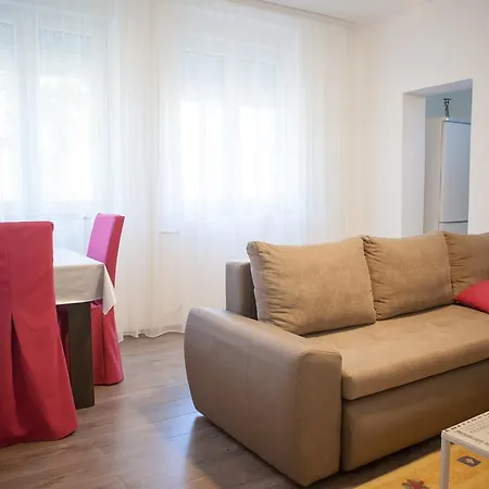 Apartman Dejana * 巴尼西卢卡